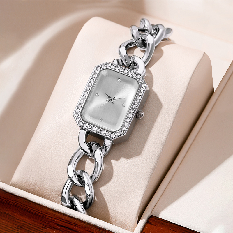 Mystery box contains 1randomco - Luxury Watches ulasan dan harga