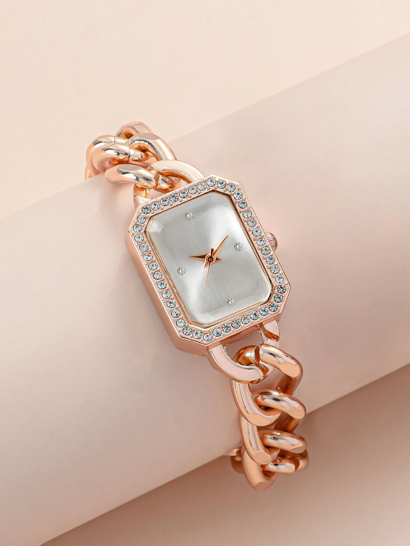 Mystery box contains 1randomco - Luxury Watches ulasan dan harga