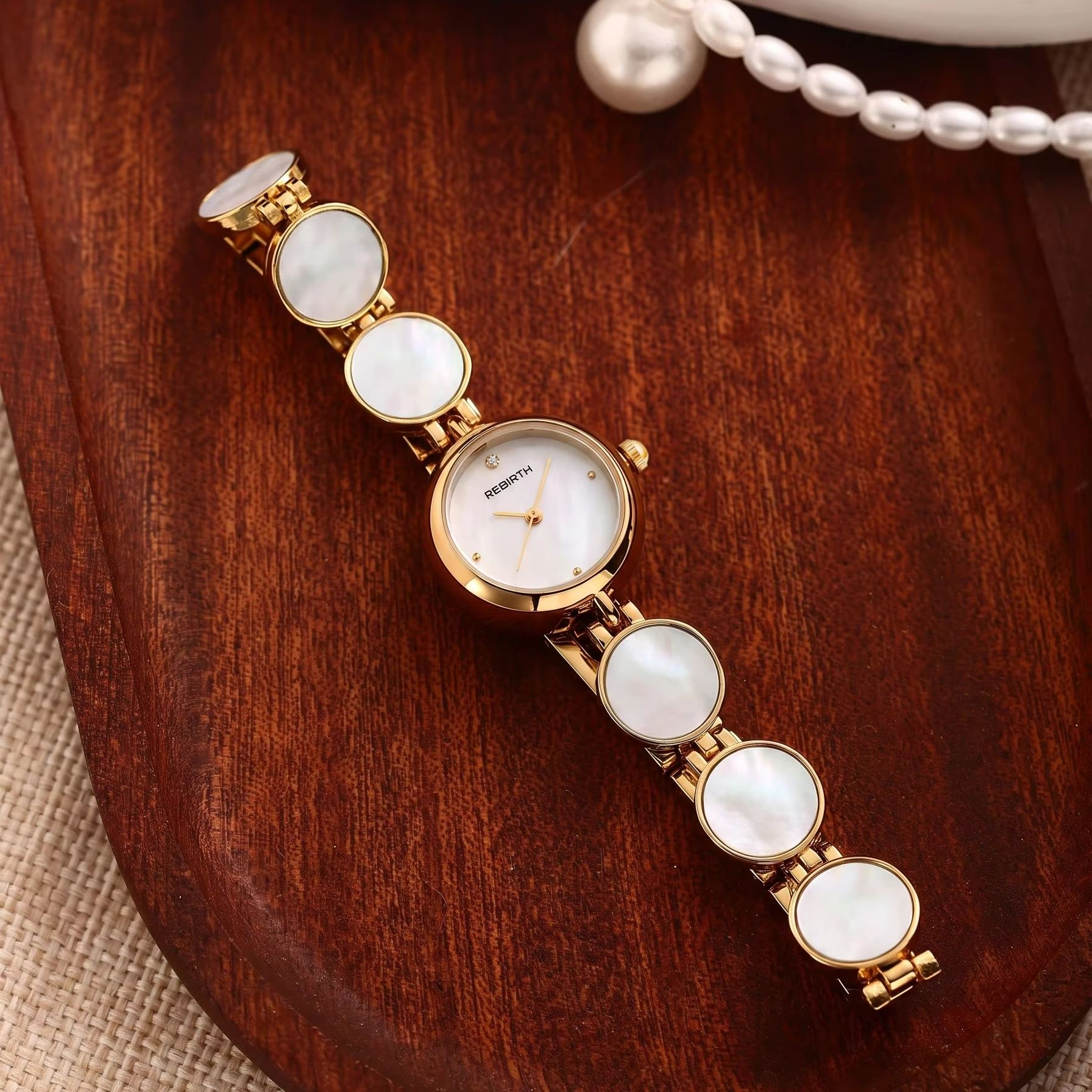 Light Luxury Jewelry-Style Wom - Luxury Watch Gold ulasan dan harga
